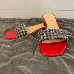 NEW Betsey Johnson Sunny Slide Evening red patent finish Sandals Women’s 7.5M